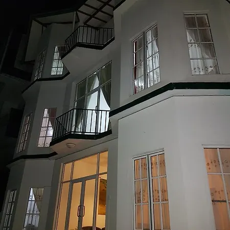 Hotel Hotel Rose Garden 2*