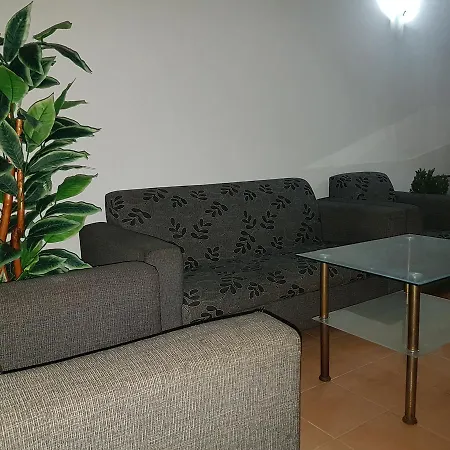 Hotel Rose Garden Hotel