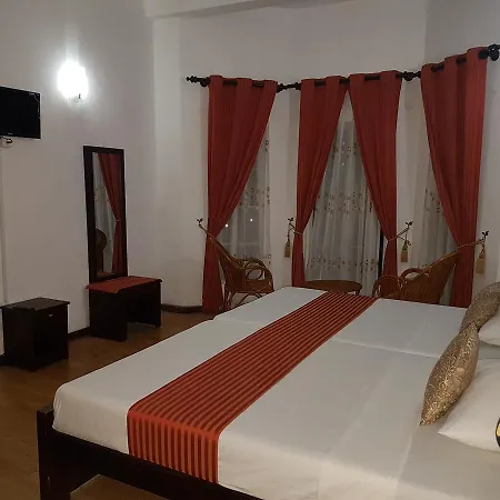 Hotel Rose Garden 2* Nuwara Eliya