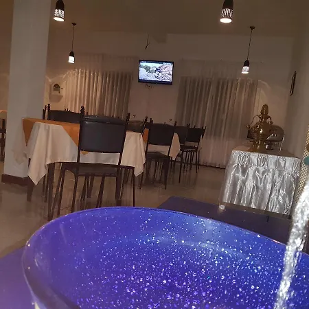 Hotel Rose Garden Hotel