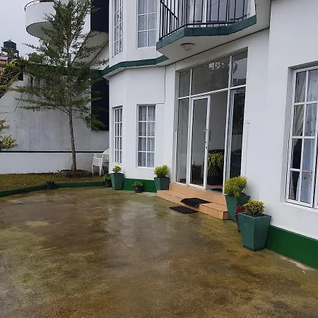 Hotel Rose Garden Hotel