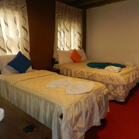 Eeescart Nuwaraeliya Hotel Nuwara Eliya