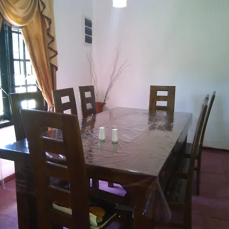 Avon Field Homestay