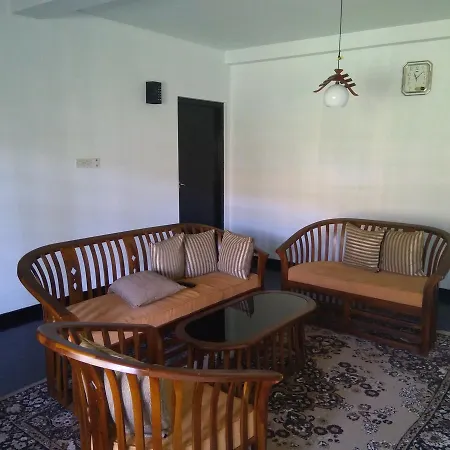 Homestay Avon Field Nuwara Eliya