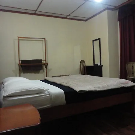 Glenfall Hotel *