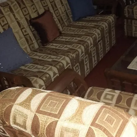 Shashi Hostel Nuwara Eliya