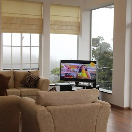 Villa Tranquil - Stunning Views With Free Breakfast *