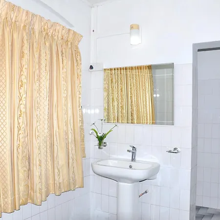 Hotel Chelthnam 2*