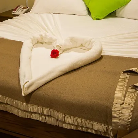 Hotel Hill Pride City 3*