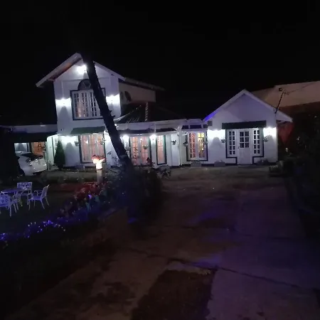 Bed & Breakfast Lucians Bungalow *