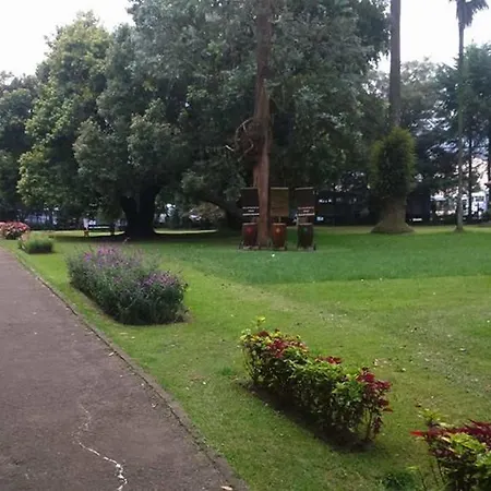 Hi Lanka * Nuwara Eliya