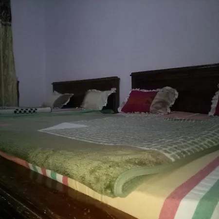 Guest house Dayananthan Rest