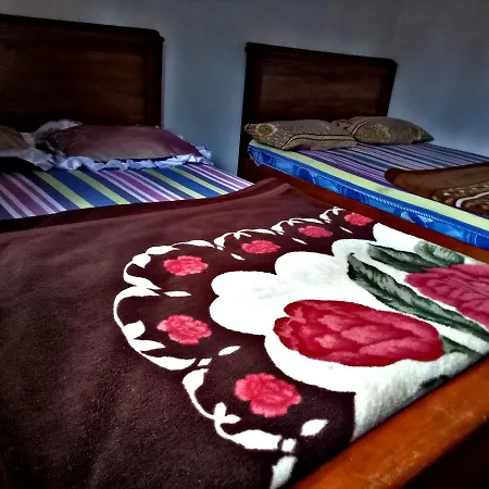 Guest house Dayananthan Rest
