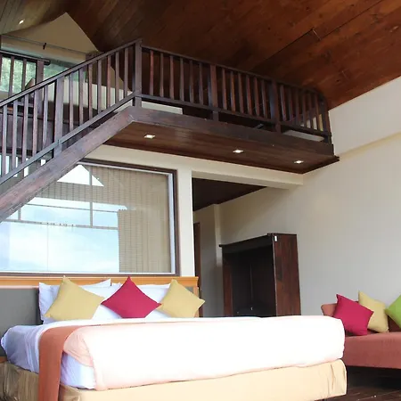 Bed & Breakfast Pigeons Nest 3*