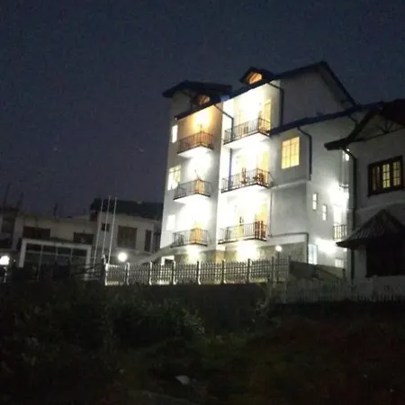 Regal Rose Luxury * Nuwara Eliya