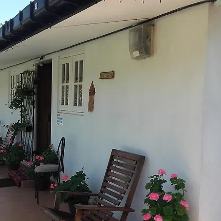 Holiday Bungalow Inn Nuwara Eliya