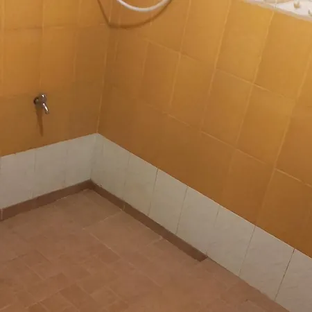 Holiday Bungalow Inn