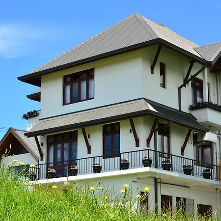 Villa Mount Royal *