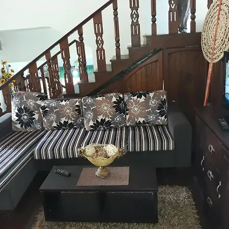 Tinithi * Nuwara Eliya