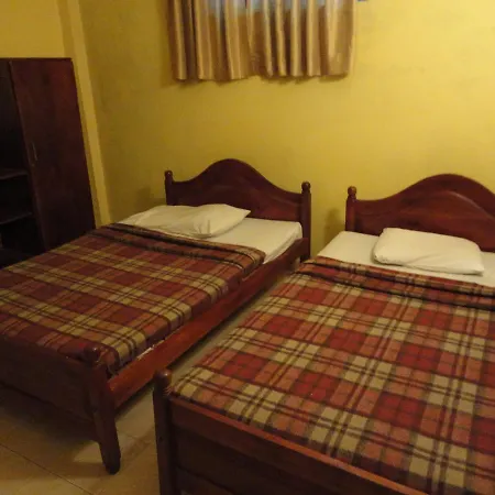 Nadee Nama Guest Inn *