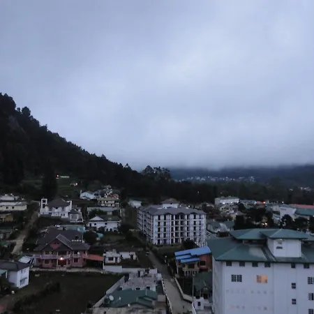 Nadee Nama Guest * Nuwara Eliya