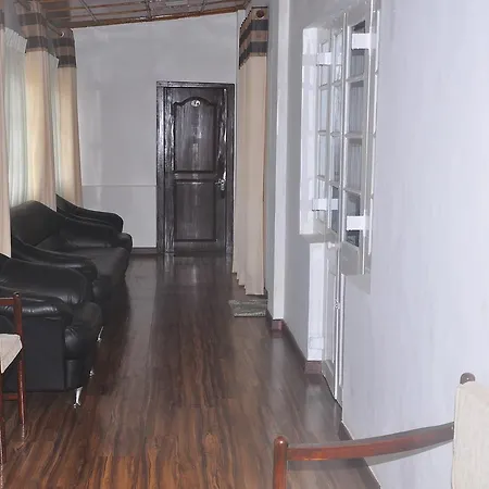 Hotel Ellitte Garden Nuwara Eliya