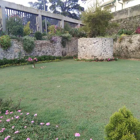 Ellitte Garden Hotel Nuwara Eliya