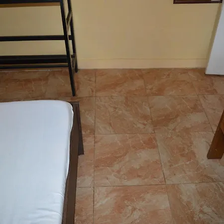Sandella Guest house Nuwara Eliya