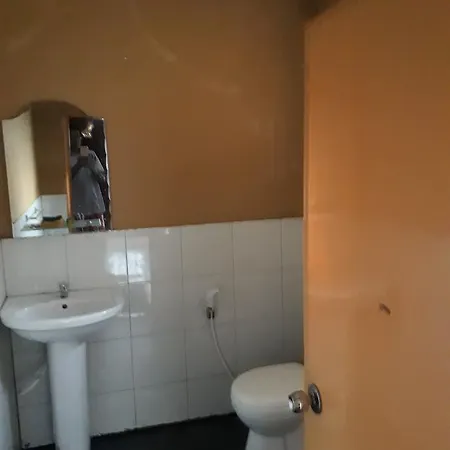 Rainyfreindz Guest house