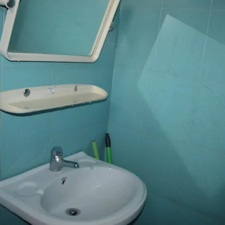 Sandella Guest house *