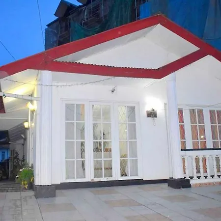 Kings Court * Nuwara Eliya