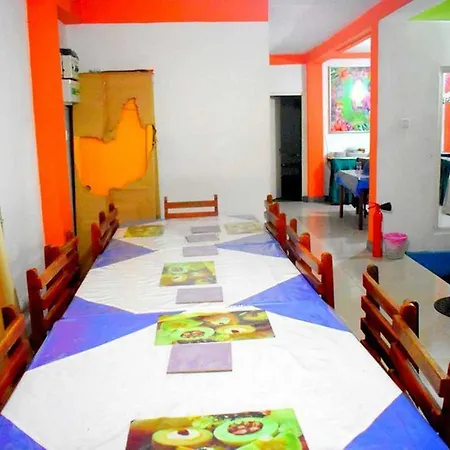 Guest house Kings Court *