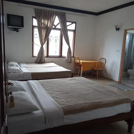 Oasis Hill Hotel 2*