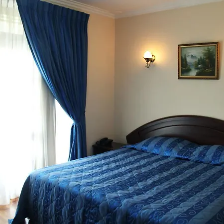 Colling Wood Hotel Nuwara Eliya