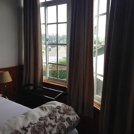 Richmond Inn 2*
