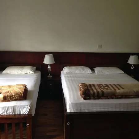 Inn Richmond 2*