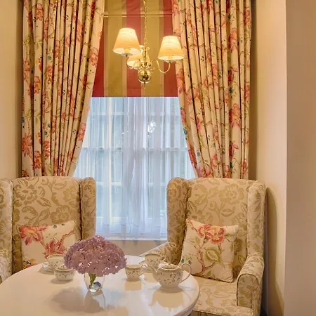 Jetwing St Andrew's Hotel
