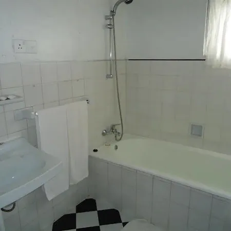 Hotel Glendower 4*