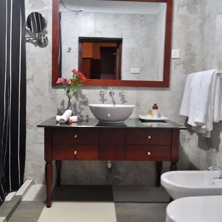 Royal Cocoon - Hotel Nuwara Eliya