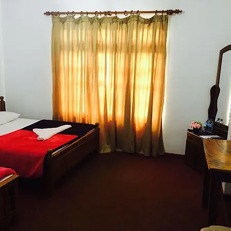 Royal Mount Hotel & Restaurant