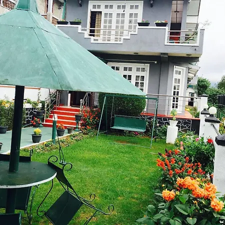 Apartment Royal Mount Hotel & Restaurant