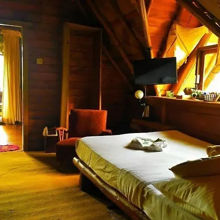 Hotel The Log Nuwara Eliya