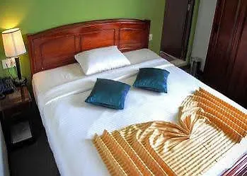 Hotel Binota 3*