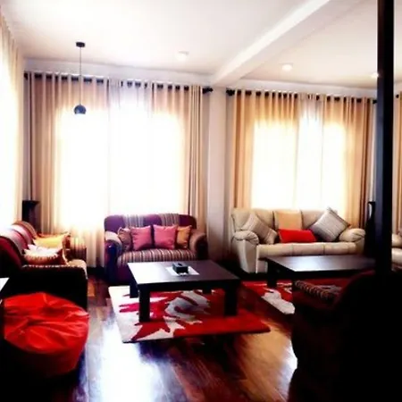 Villa Glory Bush Boutique *