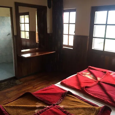 Sprout Hill Guest house 2*
