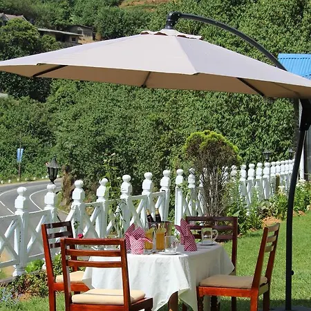 Hotel Silver Falls -