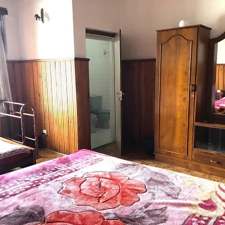 Royal Garden 3* Nuwara Eliya