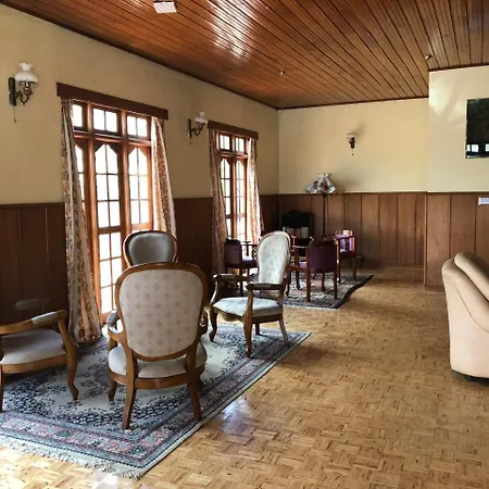 Royal Garden 3* Nuwara Eliya