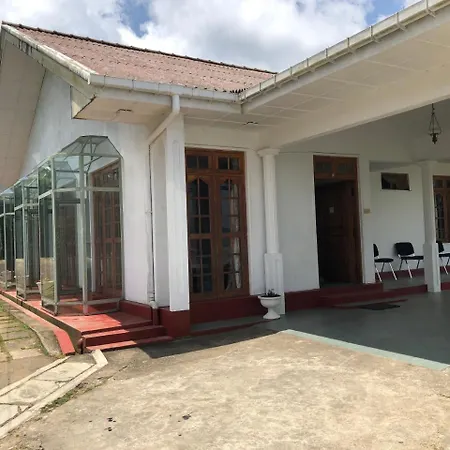 Royal Garden 3*