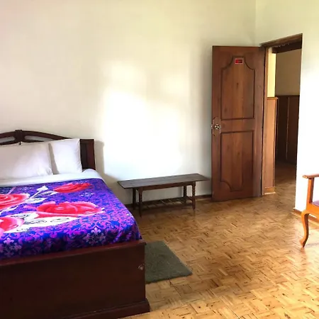 Royal Garden 3* Nuwara Eliya